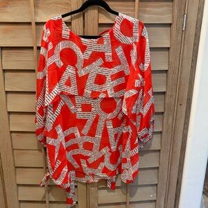 IC COLLECTION Red Graphic Print Long-Sleeve Scoop Neck Blouse